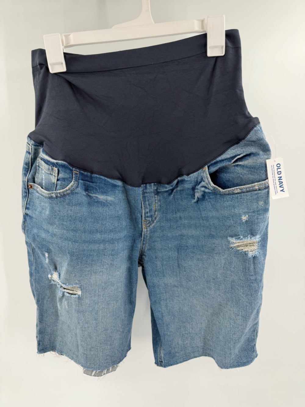 Old Navy OG Straight Distressed Full Panel Maternity Short Size 16 new with tags